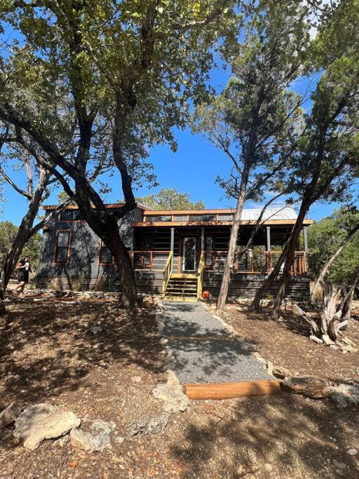 Fox Hollow - Tiny Home With Cypress Creek Access, Park Like Setting 윔벌리 외부 사진