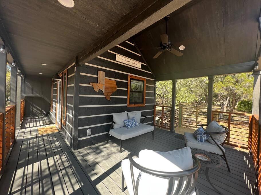 Fox Hollow - Tiny Home With Cypress Creek Access, Park Like Setting 윔벌리 외부 사진